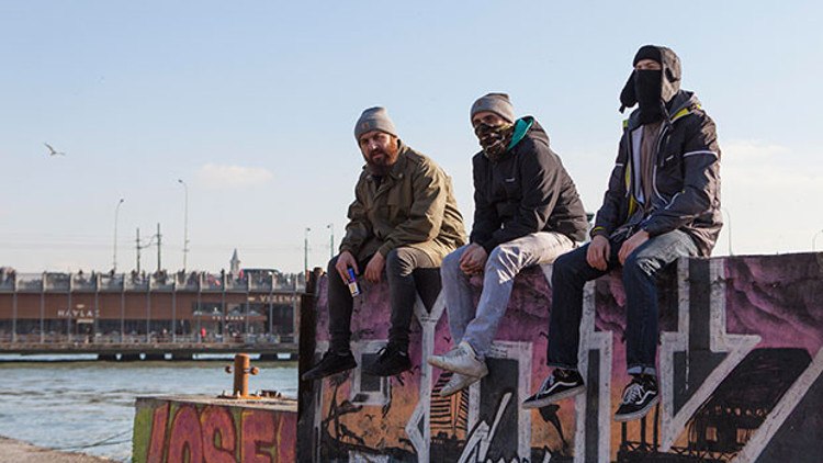 İstanbul’un ‘Batman’leri griyle savaşıyor İstanbul’un ‘Batman’leri griyle savaşıyor