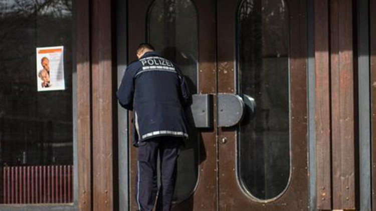 Almanyada belediye Bakan Bozdağın katılacağı toplantıyı iptal etti