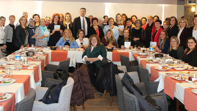 Referandumda sandıklar kadın muhtarlara emanet