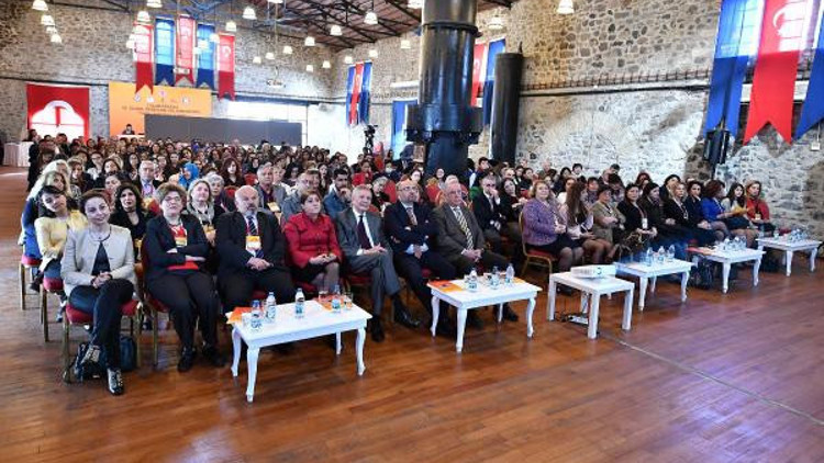 İleri yaş sempozyumu başladı