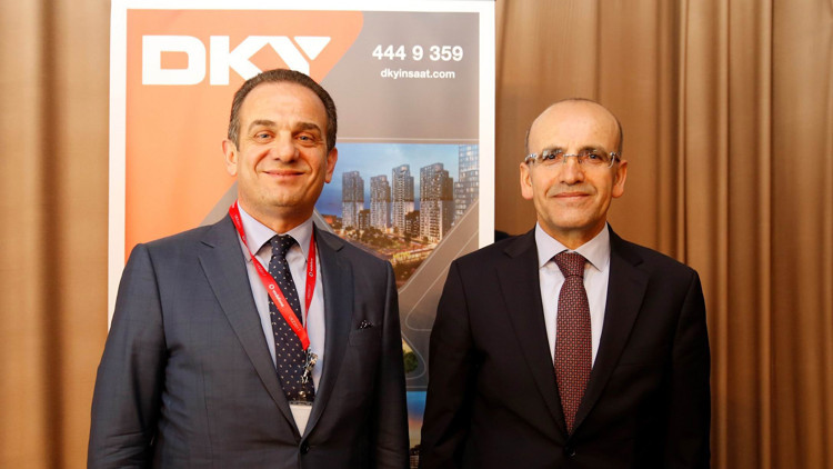 Mehmet Şimşek iş dünyası ile buluştu