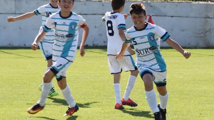 U12 İzmir Cupta finale doğru