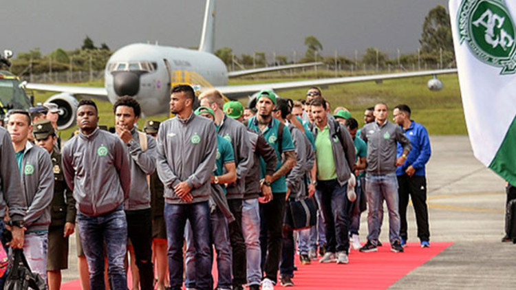 CHAPECOENSE İÇİN TÖREN CHAPECOENSE İÇİN TÖREN