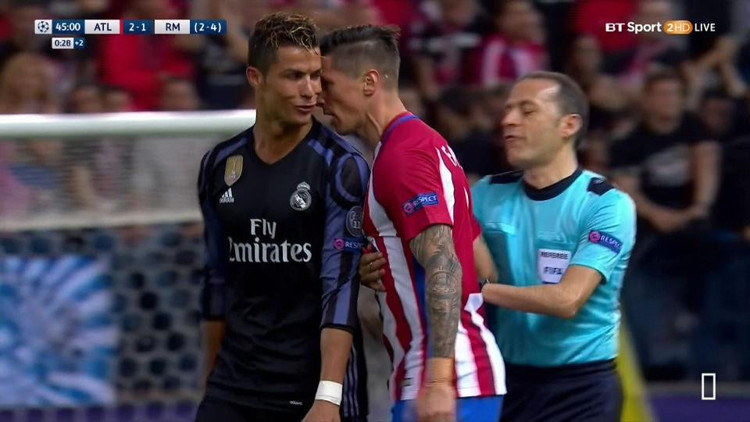 Cüneyt Çakırın zor anları Evine dön... Cüneyt Çakırın zor anları Evine dön...