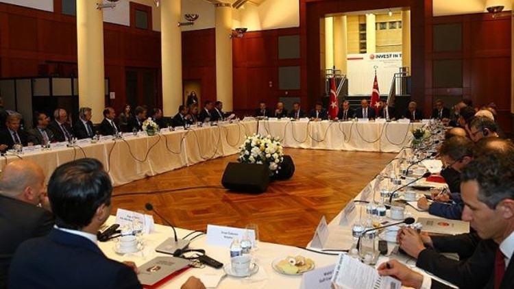 Cumhurbaşkanı Erdoğan Amerikalı yatırımcılarla bir araya geldi Cumhurbaşkanı Erdoğan Amerikalı yatırımcılarla bir araya geldi