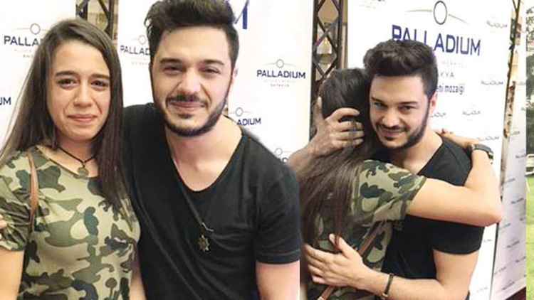 Sarılıp ağladı