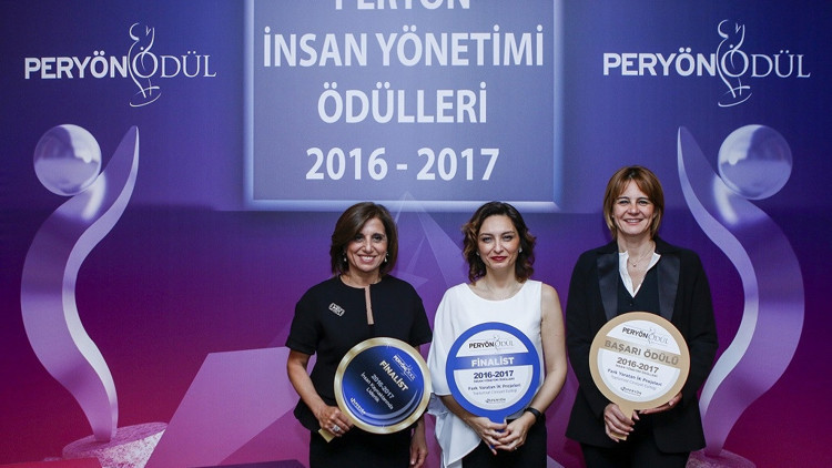 PERYÖN ‘İnsan Yönetimi Ödülleri’ sahiplerini buldu