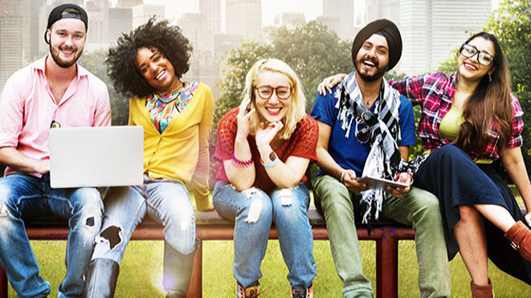 6 öğrenciye 10 bin sterlin eğitim desteği