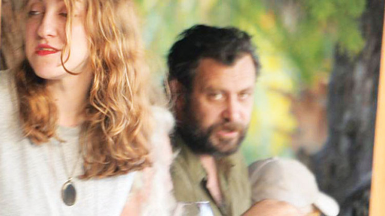 Nejat İşler gerildi