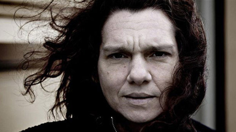 Türk edebiyatının önemli 5 kadın yazarı