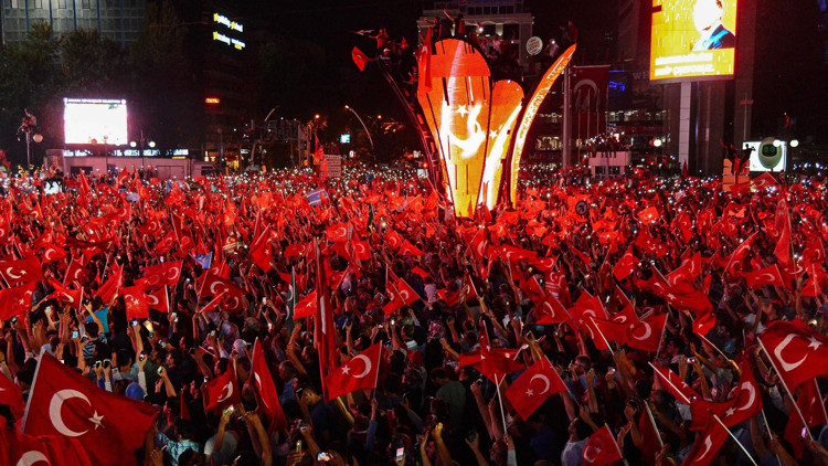 15 Temmuz’da 24 saat ücretsiz ulaşım