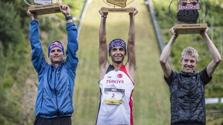 Milli atlet Ahmet Arslan, Red Bull 400 serisinde dünya şampiyonu oldu Milli atlet Ahmet Arslan, Red Bull 400 serisinde dünya şampiyonu oldu