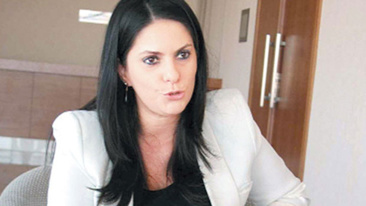 Jülide Sarıeroğlu 26 yıl sonra bir ilk oldu