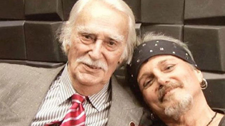Usta sanatçı Harun Kolçakı kaybettik... Acılı baba Eşref Kolçaktan ilk sözler