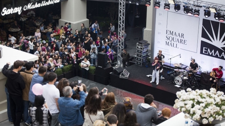 Emaar Square Mall’da sımsıcak yaz konserleri Emaar Square Mall’da sımsıcak yaz konserleri