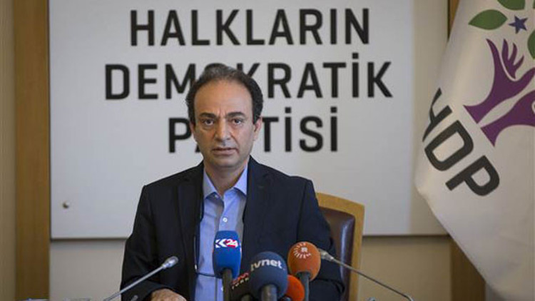 HDPli vekillerden adalet nöbeti