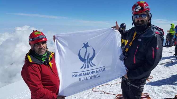 MedyaTrek Kazbek’in zirvesinde