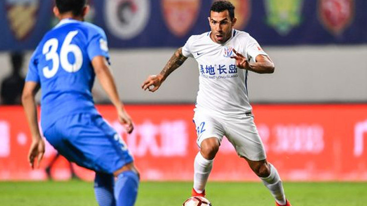 Çinlilerin başı Tevez ile dertte