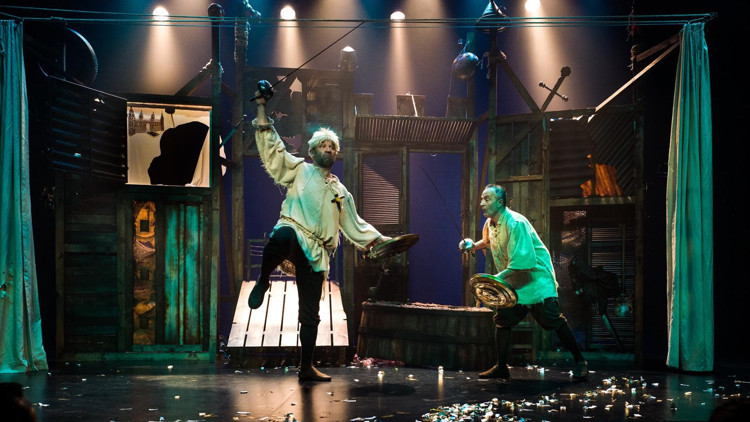 İki şaşkından Hamlet yorumu İki şaşkından Hamlet yorumu