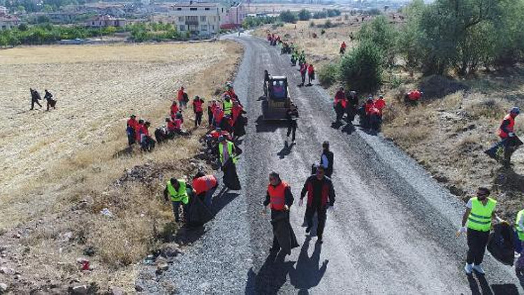 Ali Dağı ve çevresi temizlendi
