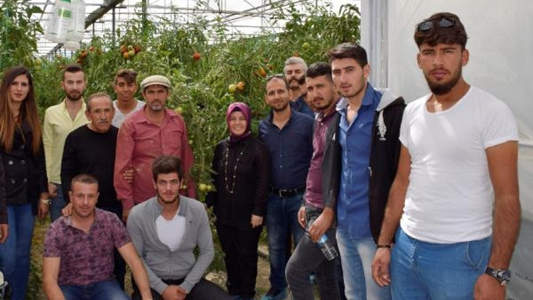 Öğrencilerden seralara teknik gezi
