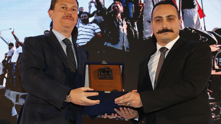 Hürriyet’e  3 ödül