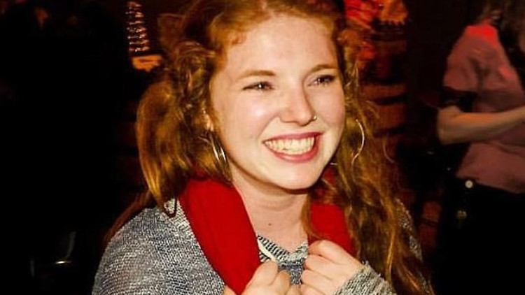 ABDli gazeteci Zimbabwe başkanına hakaretten tutuklandı ABDli gazeteci Zimbabwe başkanına hakaretten tutuklandı