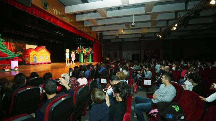 Yenimahalle’de kahkaha tufanı Yenimahalle’de kahkaha tufanı