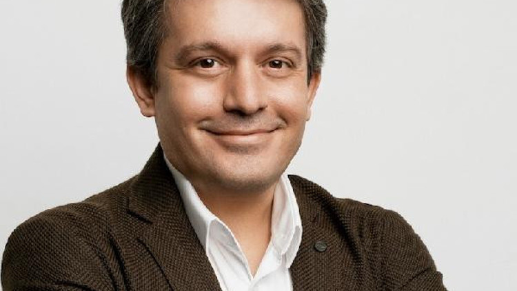 (yeniden-fotoğraf)Kombine estetik operasyonları hastanın ihtiyacına göre planlanıyor (yeniden-fotoğraf)Kombine estetik operasyonları hastanın ihtiyacına göre planlanıyor