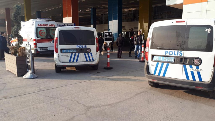 AVM’de şüpheli ölüm AVM’de şüpheli ölüm