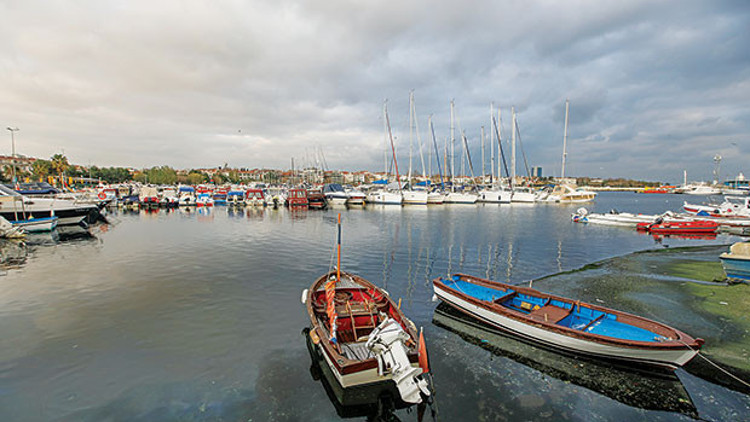 Eminönünden 81e bindik: Ayastefanos havası Eminönünden 81e bindik: Ayastefanos havası