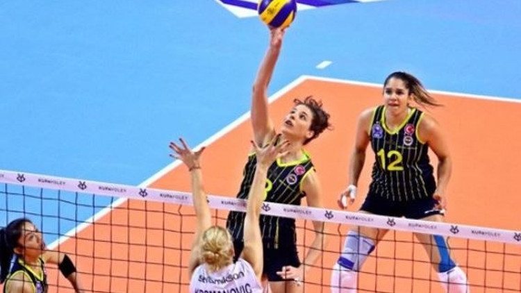 Fenerbahçe, Kupa Voley’de yarı finale yükseldi