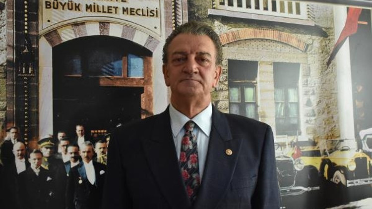 CHPli Bozkurttan o öğretmene sert tepki