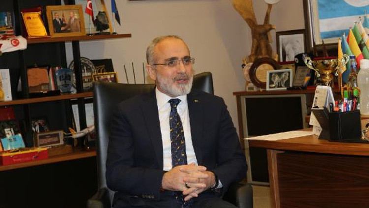 Yalçın Topçu: Ana muhalefe yanlış yol izliyor Yalçın Topçu: Ana muhalefe yanlış yol izliyor