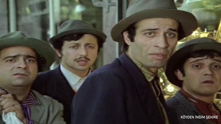 Metin Akpınar: Geçenlerde filmi izliyorum,yaşayan bir ben kalmışım Metin Akpınar: Geçenlerde filmi izliyorum,yaşayan bir ben kalmışım