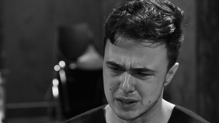 Seyirciye Sövgü kalıpları kırmaya geliyor Seyirciye Sövgü kalıpları kırmaya geliyor