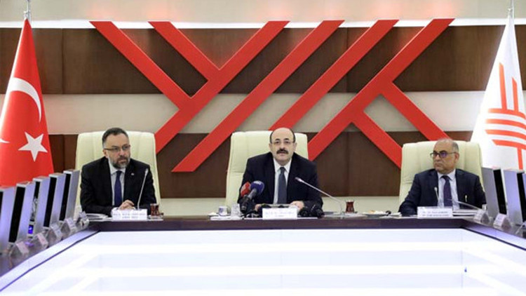 YÖK Başkanı açıkladı: 2017’de en fazla denklik verilen alan tıp YÖK Başkanı açıkladı: 2017’de en fazla denklik verilen alan tıp