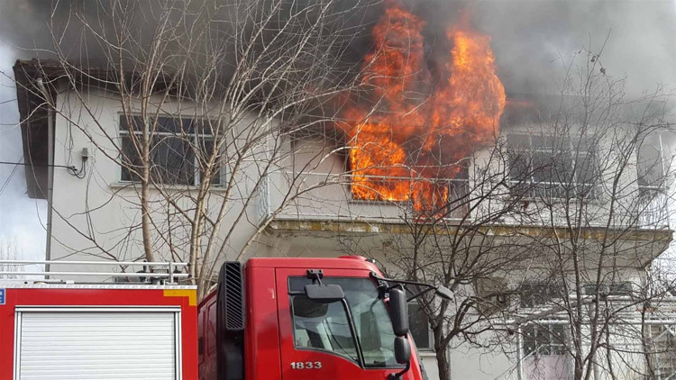 Pendik’te korkutan yangın
