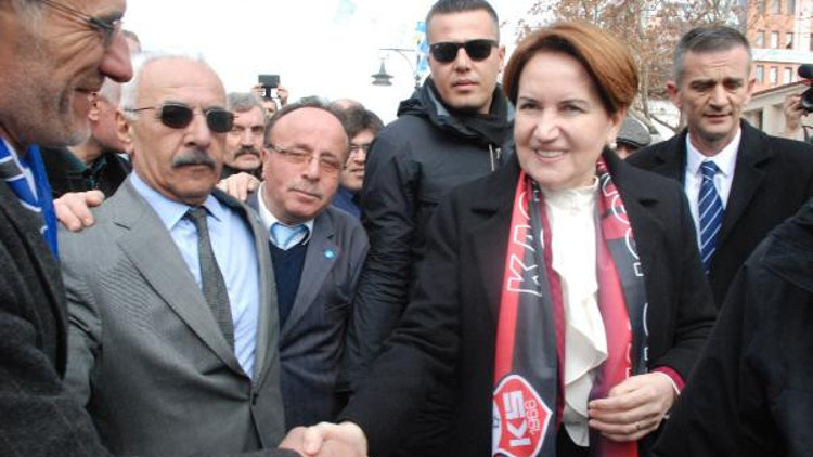 Akşener: ABD ile Türkiye dost mu düşman mı cevabını ver