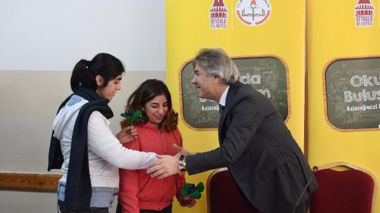 Demircan: Gençler kültür, sanat ve sporun yanında yazılım öğrenmeli