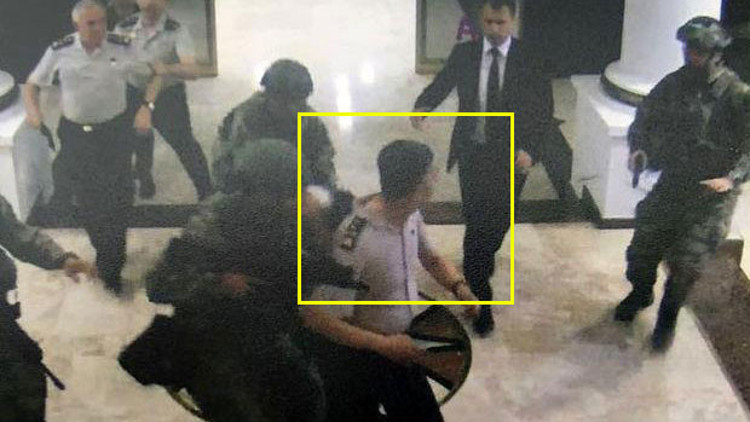 O anları anlattı: Onun hain bakışlarını asla unutamıyorum O anları anlattı: Onun hain bakışlarını asla unutamıyorum