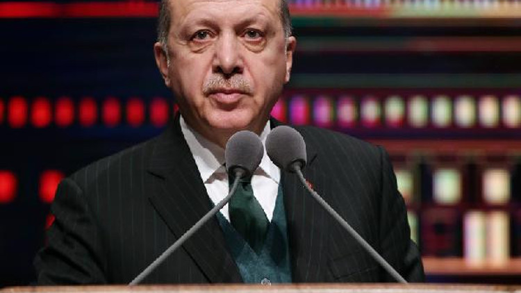 Erdoğan: Bir ülkede halk bunalmış ellerini semaya açarak adalet çığlığı atar hale gelmişse yargı sisteminde sorun var demektir Erdoğan: Bir ülkede halk bunalmış ellerini semaya açarak adalet çığlığı atar hale gelmişse yargı sisteminde sorun var demektir