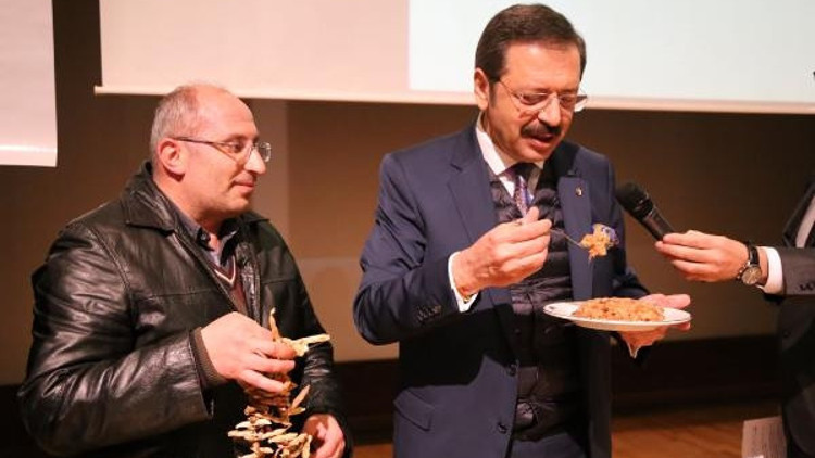 TOBB Başkanı Hisarcıklıoğlu: Kredi Garanti Fonu aracılığıyla 364 bin oda üyemize kefil olduk (2)