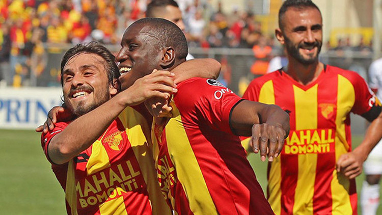 Demba Ba Göztepeyi sırtladı