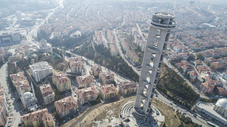 Cumhuriyet Kulesi’ne AVM ayarı