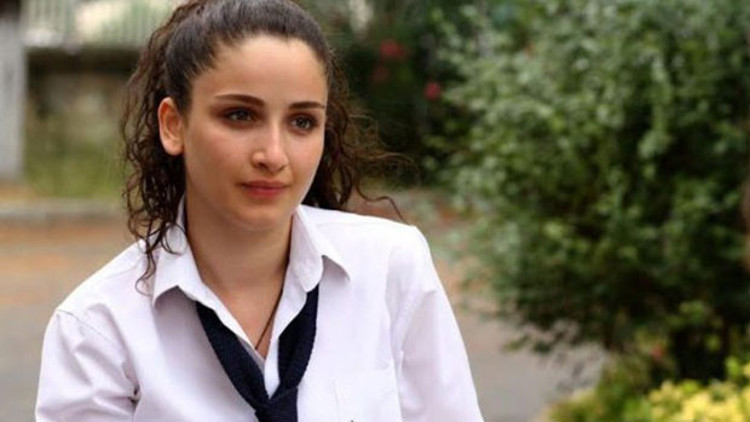 Evlenmeden mi hamile kaldın sorusu Kırgın Çiçeklerin Songülünü çıldırttı