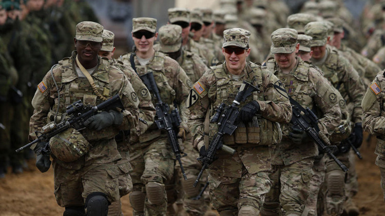 Trump, trans bireylerin orduda görev yapmasını yasakladı Trump, trans bireylerin orduda görev yapmasını yasakladı