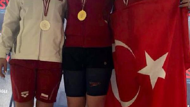 Multinations Gençler Yüzme Şampiyonasında milliler 9 madalya kazandı