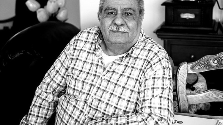 Bir bağlama efsanesi: Arif Sağ Bir bağlama efsanesi: Arif Sağ