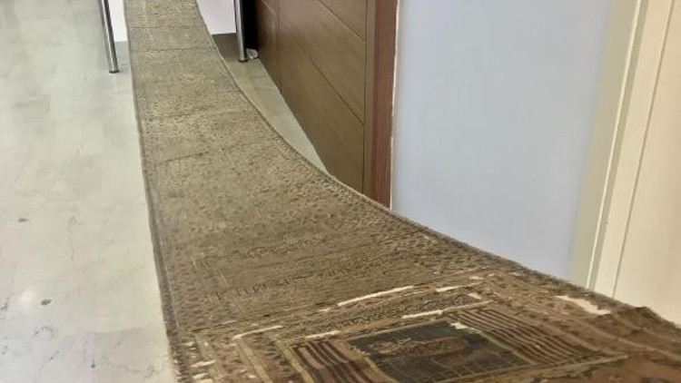 İstanbulda tarihi eser operasyonu: 300 yıllık altın varaklı şecere ele geçirildi İstanbulda tarihi eser operasyonu: 300 yıllık altın varaklı şecere ele geçirildi